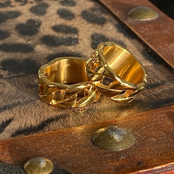 Gold Stainless Steel Cuban Link Rings - Picture 5 of 6